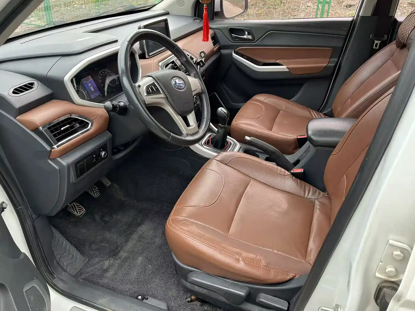BAIC Changhe M70 2018 2017 1.5L Manual Aviation Cabin