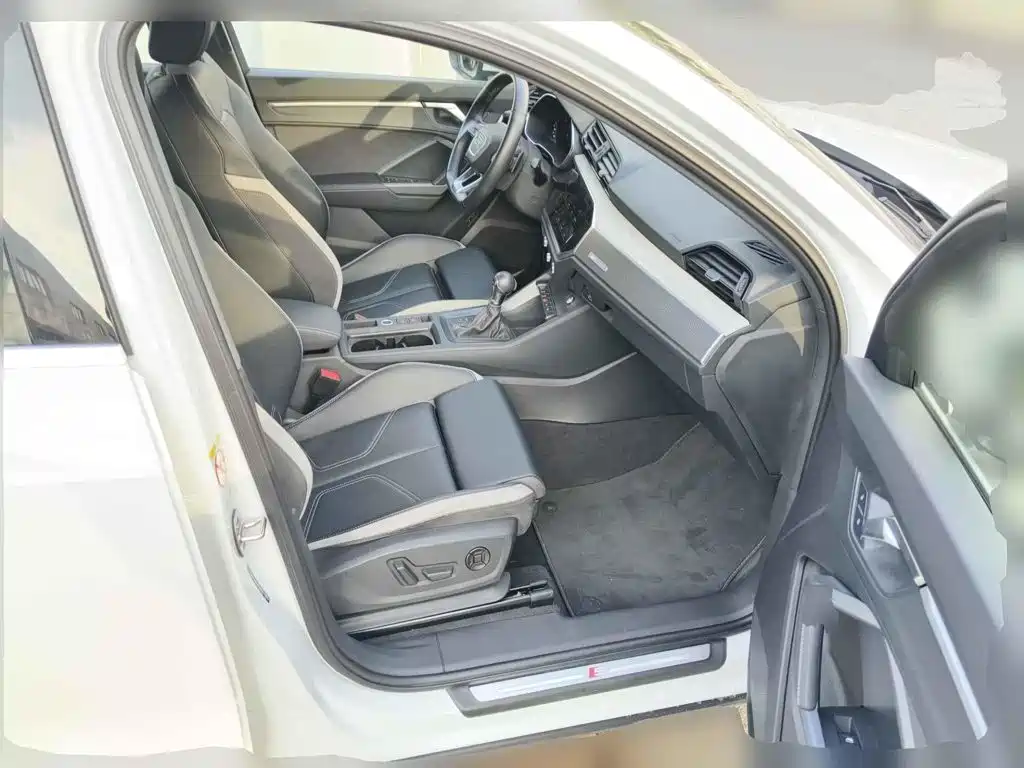 Audi Q3, миниатюра 13