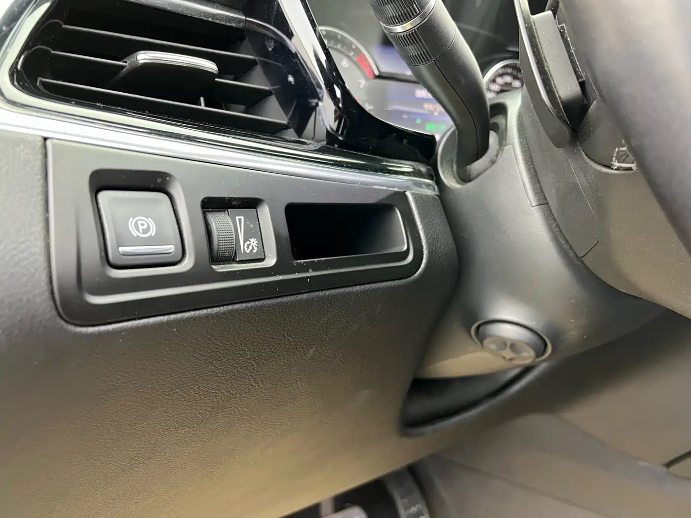Cadillac XT6 2020 28T 6-Seater Luxury Model фото 5