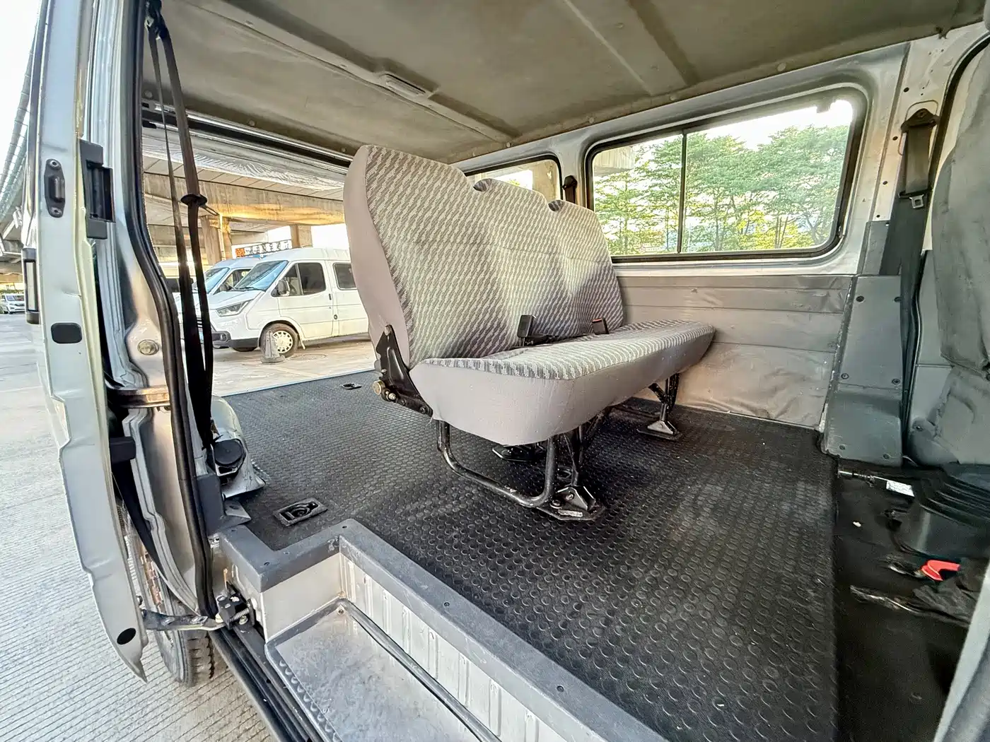 Ford Classic Transit 2014 2013 2.8T Facelift Diesel Standard Short Wheelbase Medium Roof JX493ZLQ4
