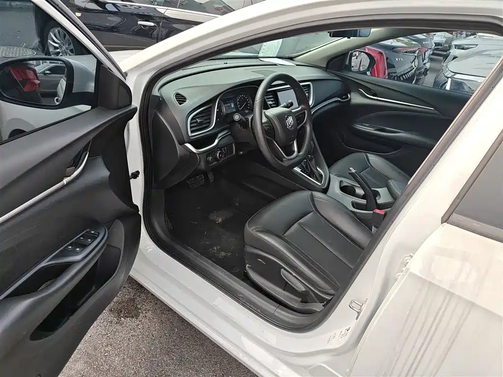 Buick Excelle 2021 Facelift Exemplar 1.5L Auto Progressive фото 12