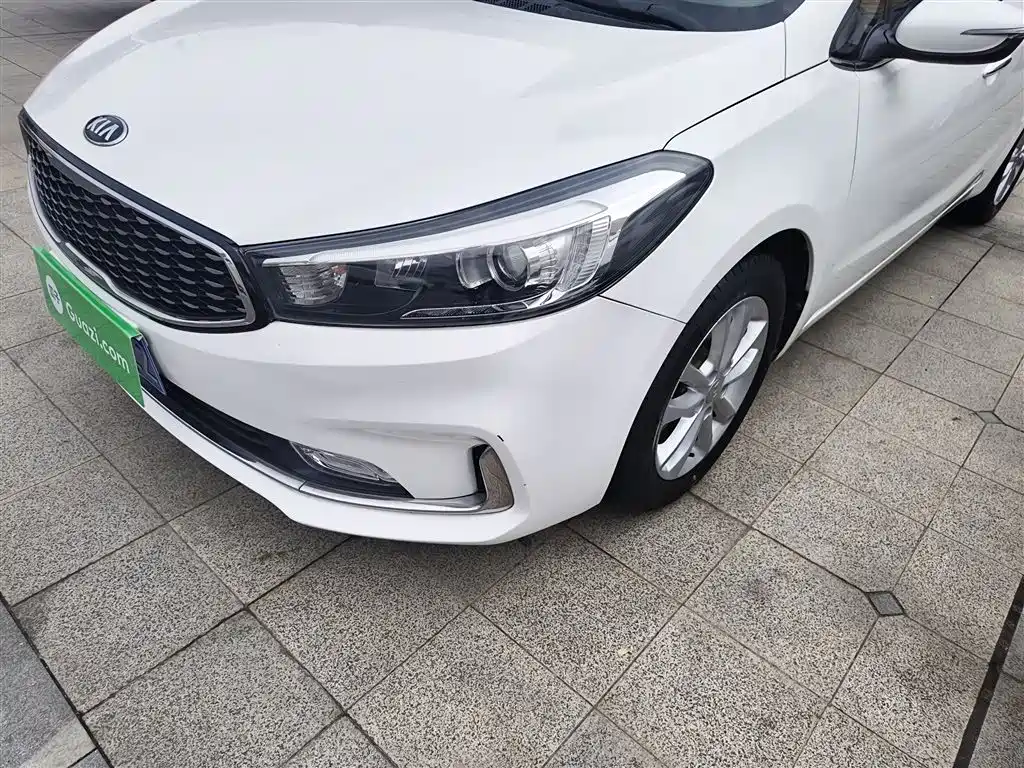 Kia K3 2016 1.6L Automatic GLS фото 18