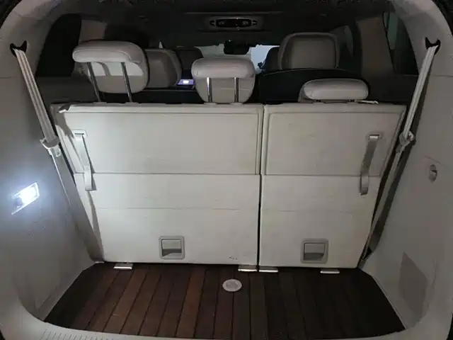 Roewe iMAX8 2021 400TGI Supreme Series Ultimate Edition — фото 5