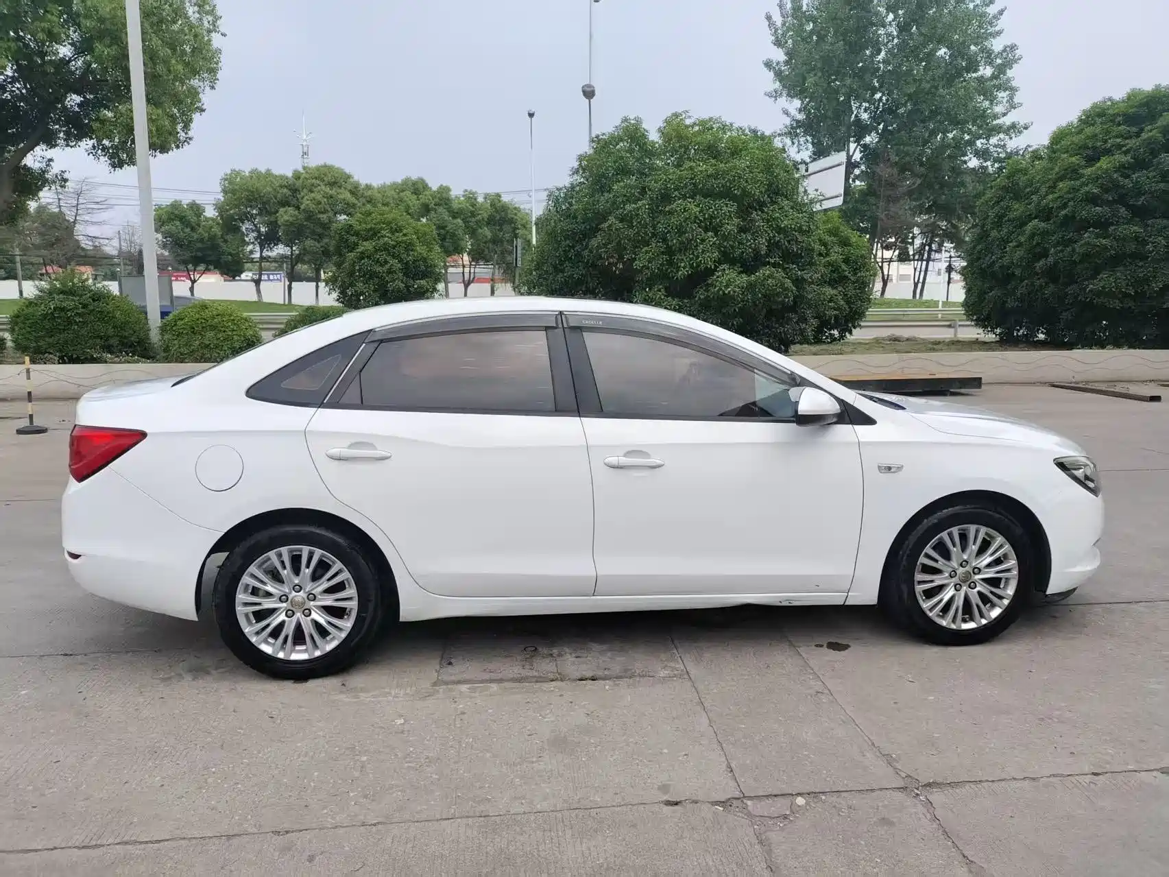 Фото 4 - Buick Excelle