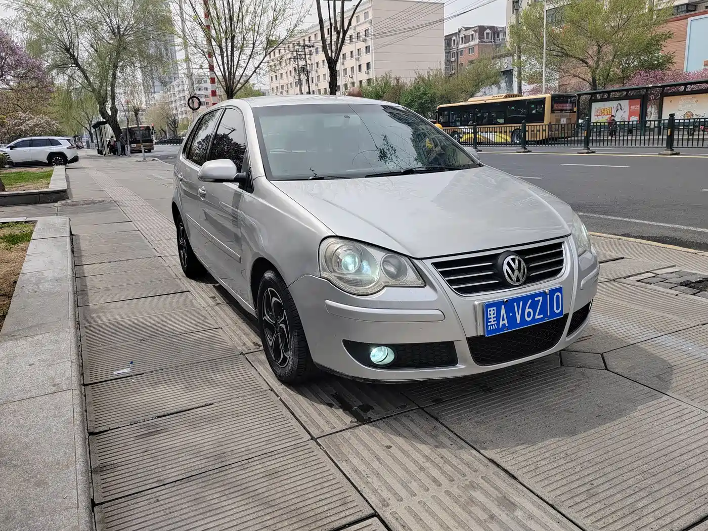 Volkswagen Polo 2009 Jingqing 1.4L Automatic Comfort Edition фото 3