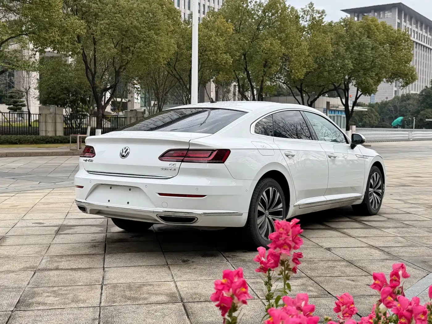 Volkswagen FAW-Volkswagen CC 2020 330TSI Glamour Version China VI фото 4