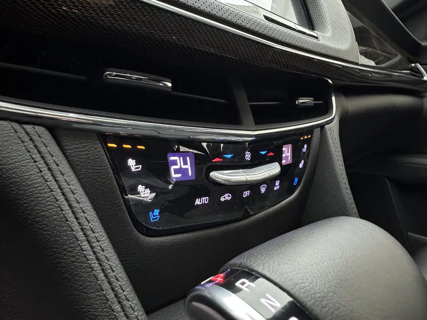 Cadillac CT6 2017 28T Luxury фото 23