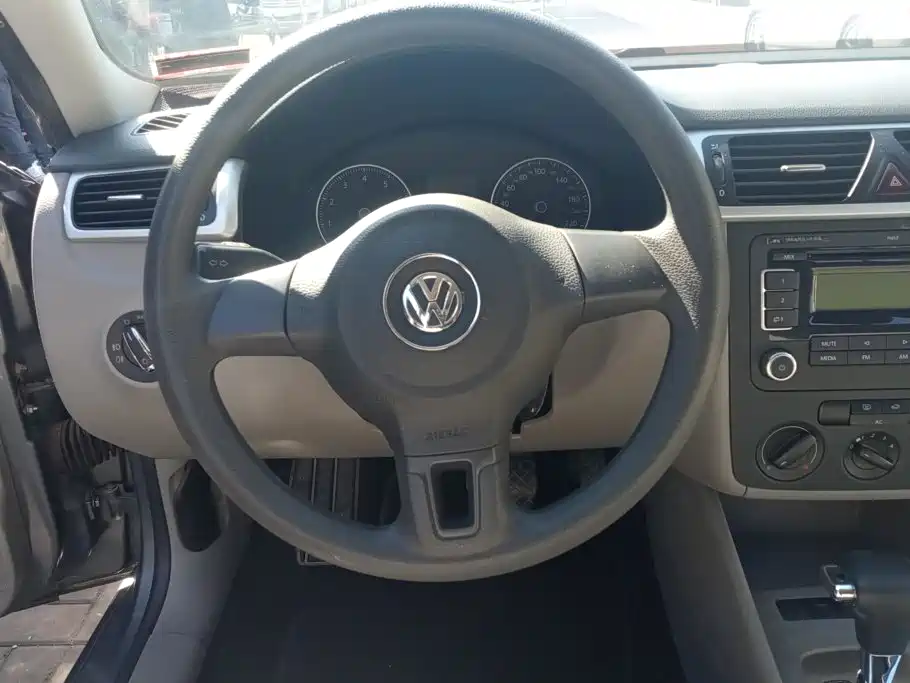 Volkswagen Bora 2012 2012 1.6L Automatic Fashion Value Edition