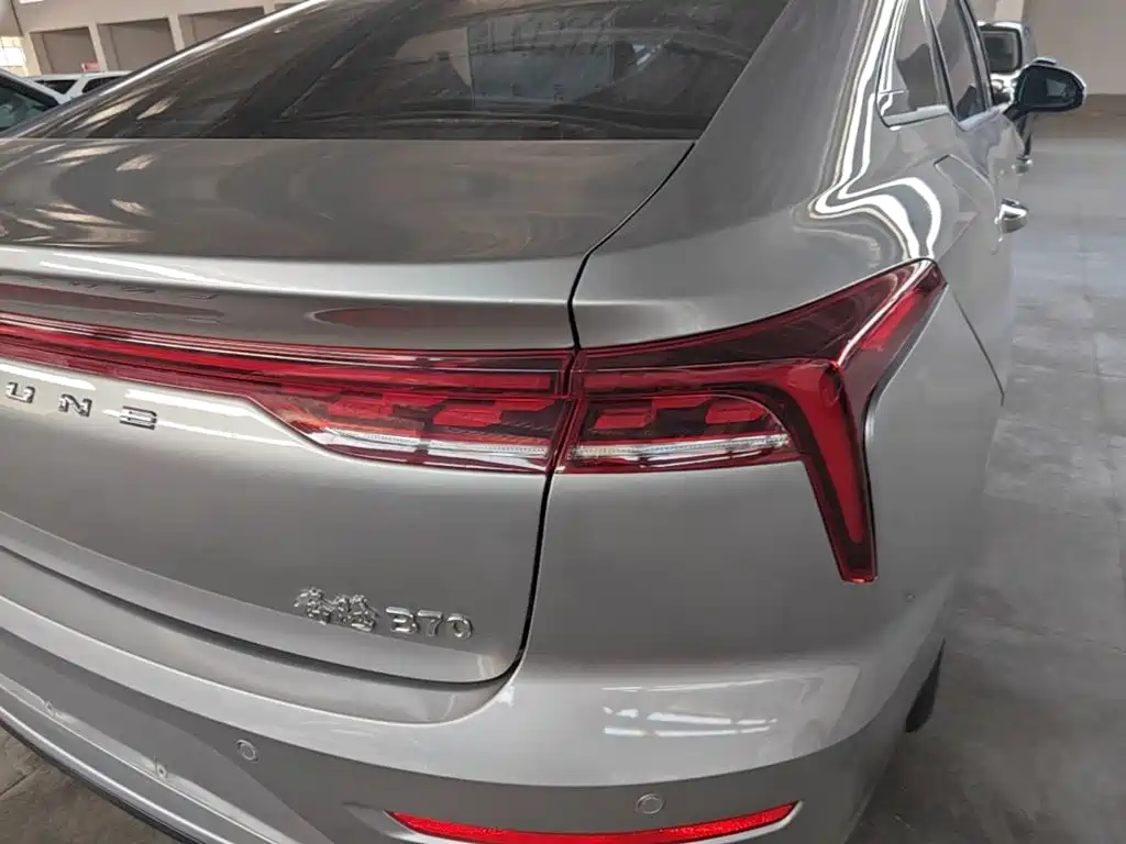 Besturn B70 2025 2025 Dragon Glory Edition 1.5T Deluxe