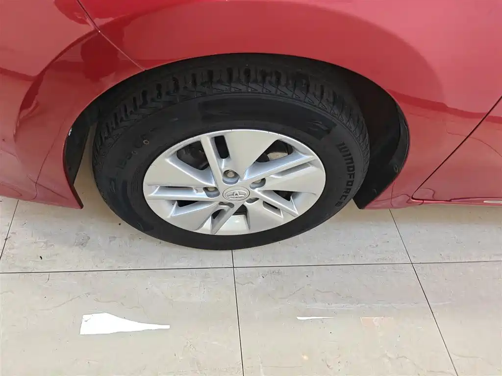 Toyota Corolla 2014 1.6L CVT GL-i фото 23