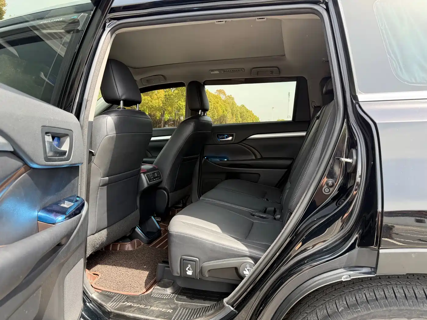Toyota Highlander 2015 2.0T FWD Luxury Edition 7-seater фото 9
