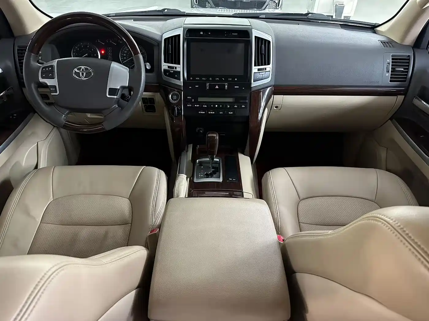 Toyota Land Cruiser (Import) 2015 2015 4.0L V6 Middle East Limited Edition
