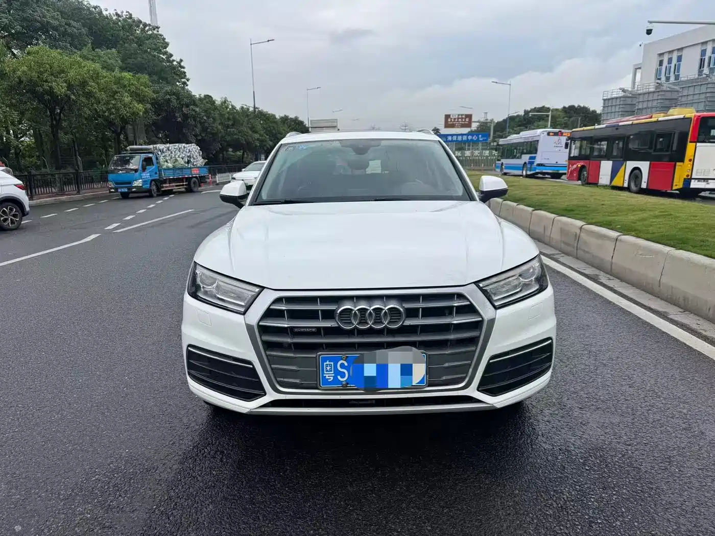 Audi Q5L 2018 40 TFSI Premium Progressive China VI фото 2