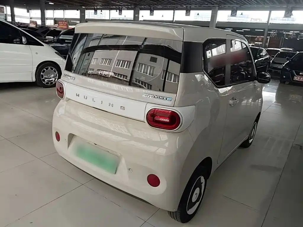 Фото 7 - Wuling Motors Hongguang MINIEV