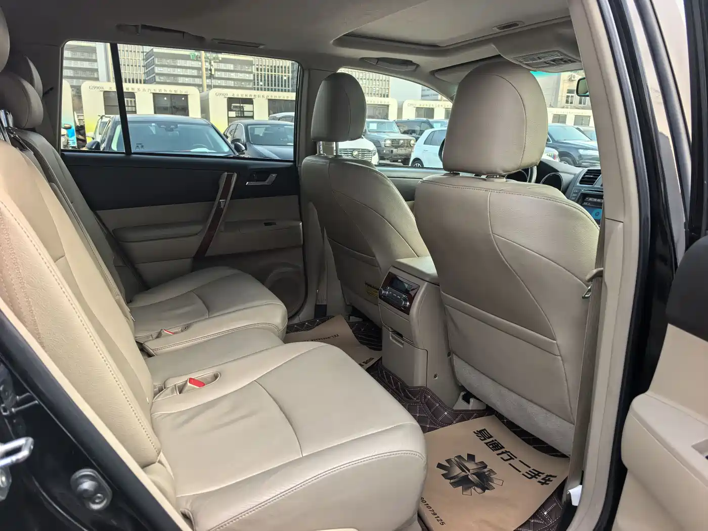 Toyota Highlander 2012 3.5L 4WD 7-Seater Ultimate Edition фото 8