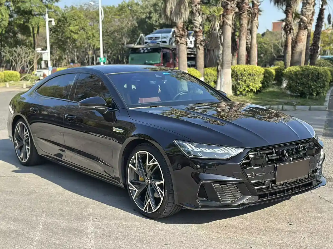 Audi A7L 2023 45 TFSI quattro S-line Black Warrior Edition фото 3