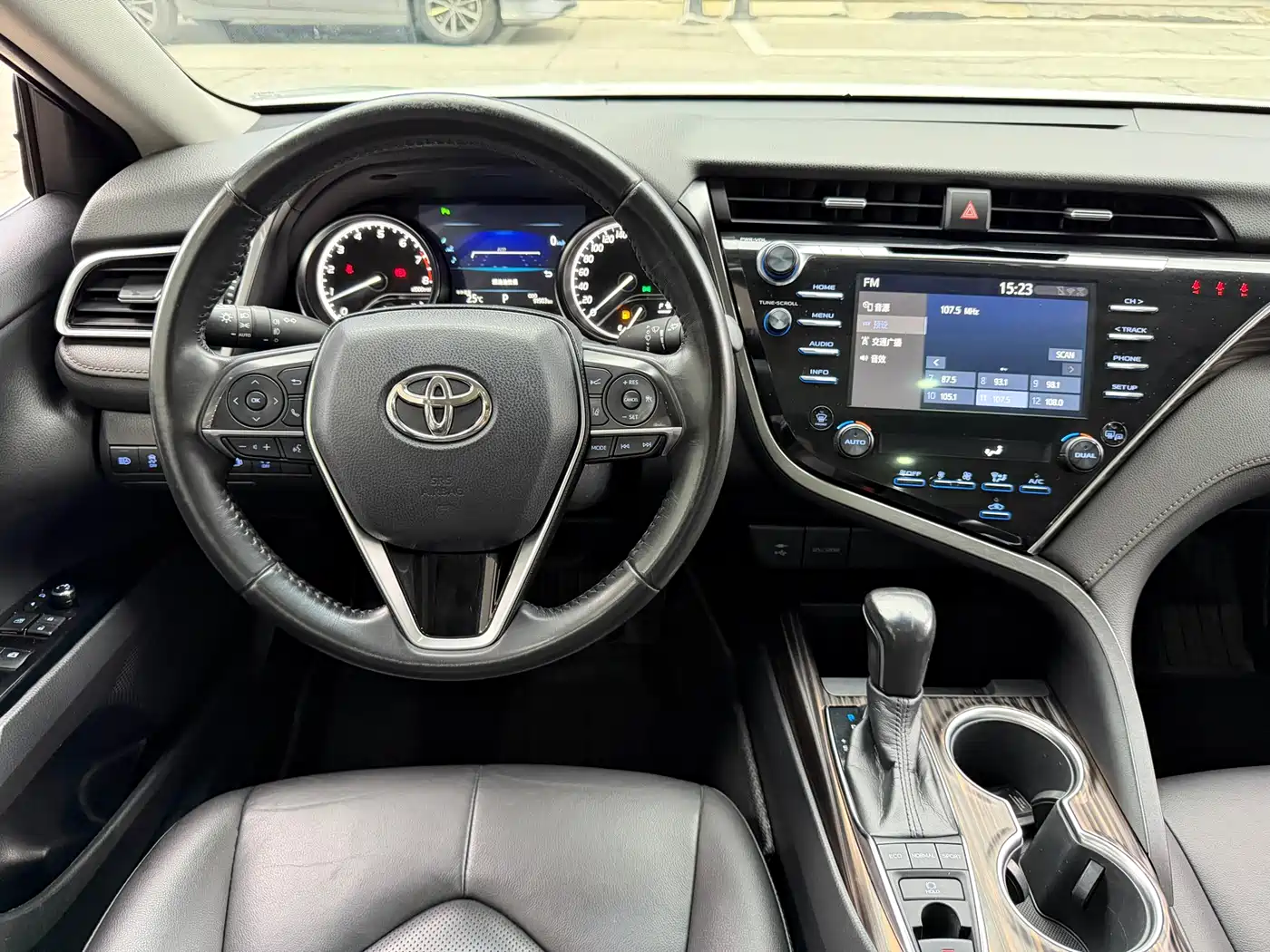 Toyota Camry 2019 2.5G Luxury Edition China VI фото 9
