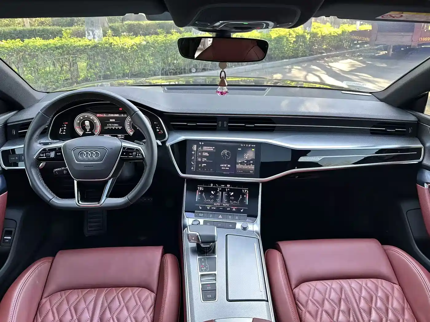Audi A7L 2023 45 TFSI quattro S-line Black Warrior Edition фото 8