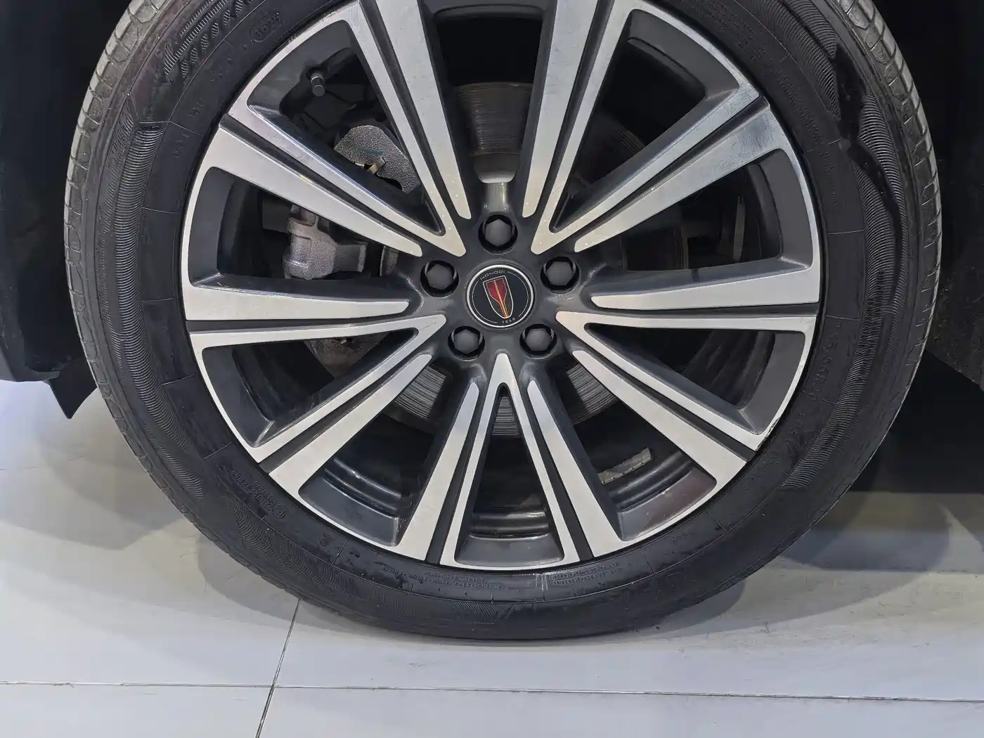 Hongqi HS7 PHEV 2026 2025 2.0T PHEV 4WD 2 Million Units Anniversary Edition (7-seater)