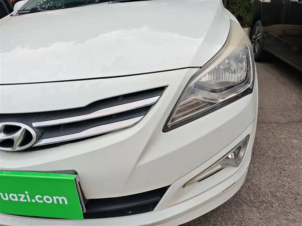 Hyundai Verna 2014 1.4L Manual Smart GLS фото 24