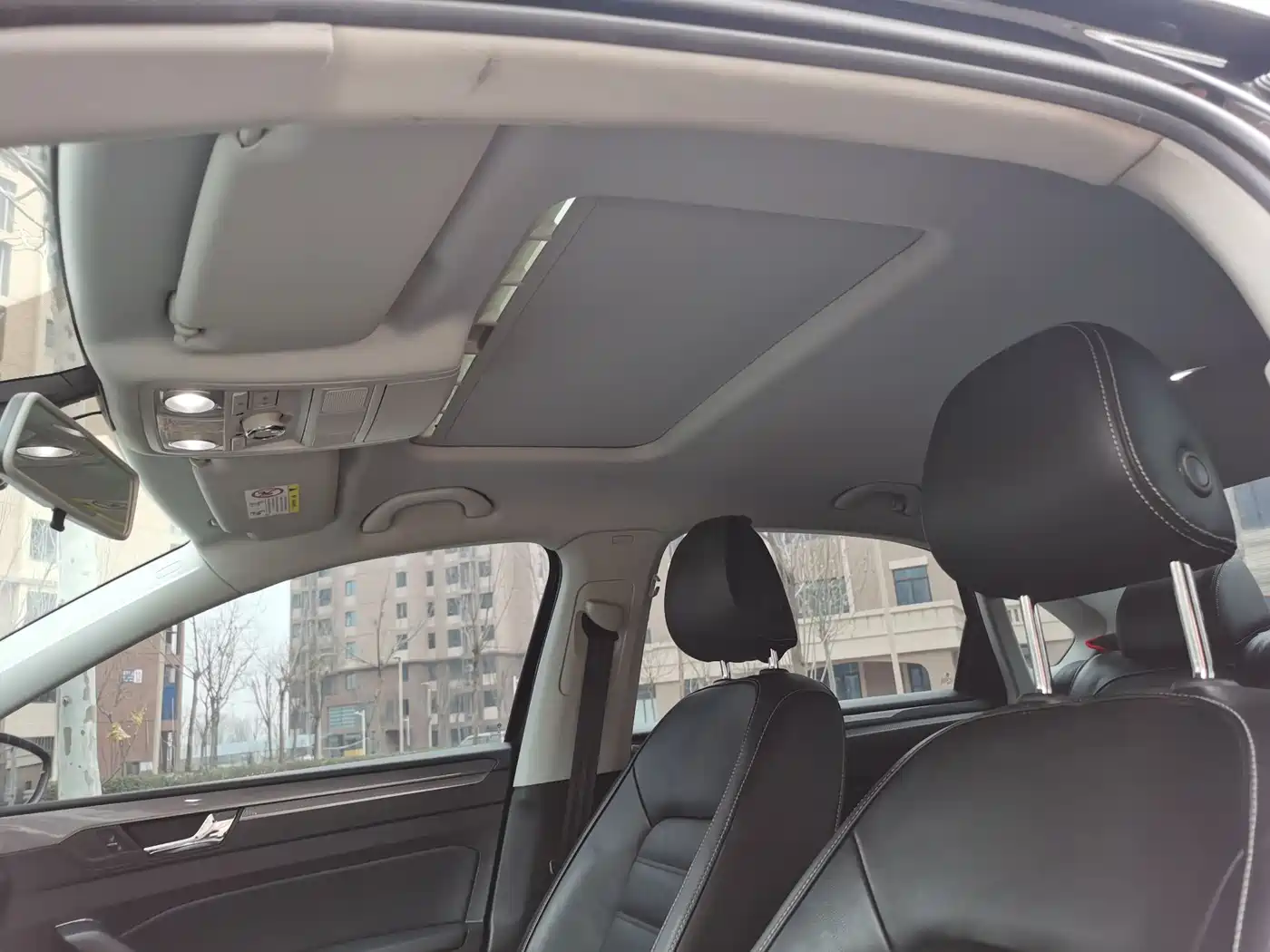 Volkswagen Passat 2017 330TSI DSG Prestige фото 13