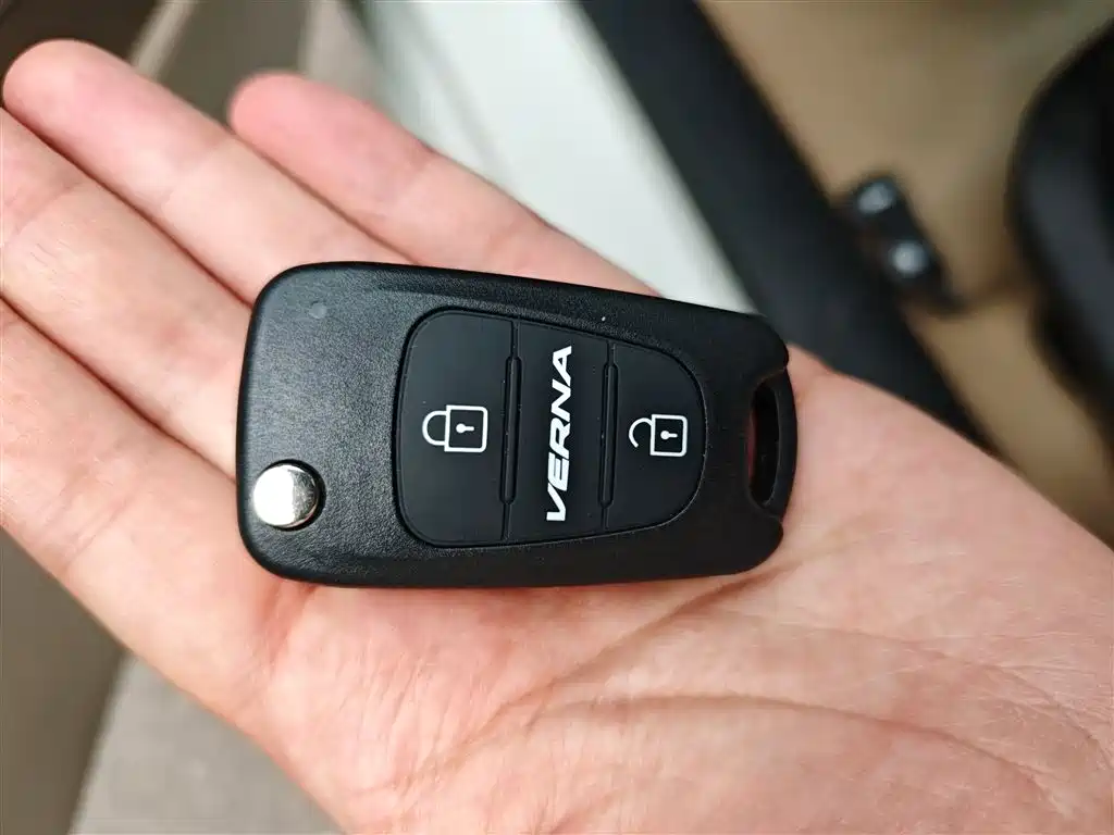 Hyundai Verna 2014 1.4L Manual Smart GLS фото 9