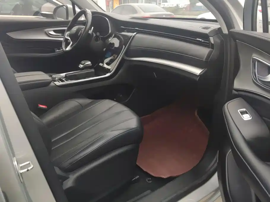 Фото 8 - Roewe RX5 MAX