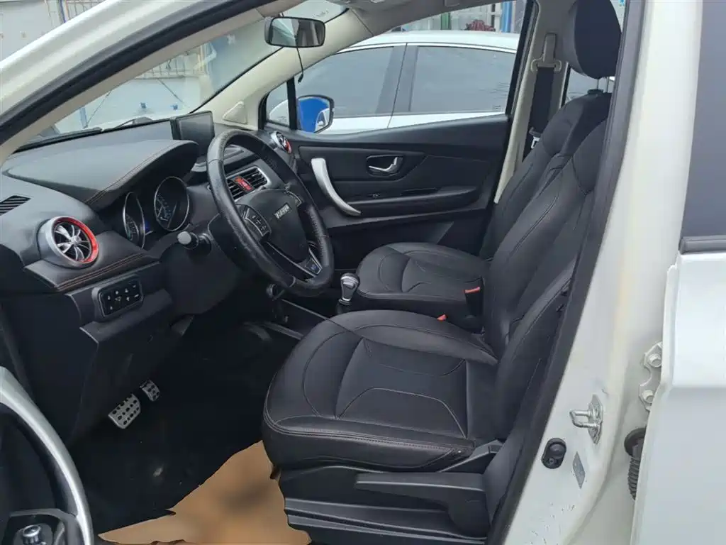 Haval H1 2016 Facelift Blue Label 1.5L AMT Comfort фото 15