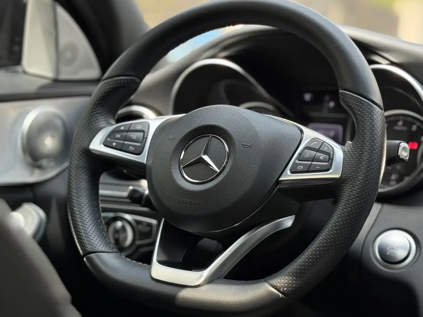 Mercedes-Benz C-Class 2017 Facelift C 200 Sport Edition фото 15