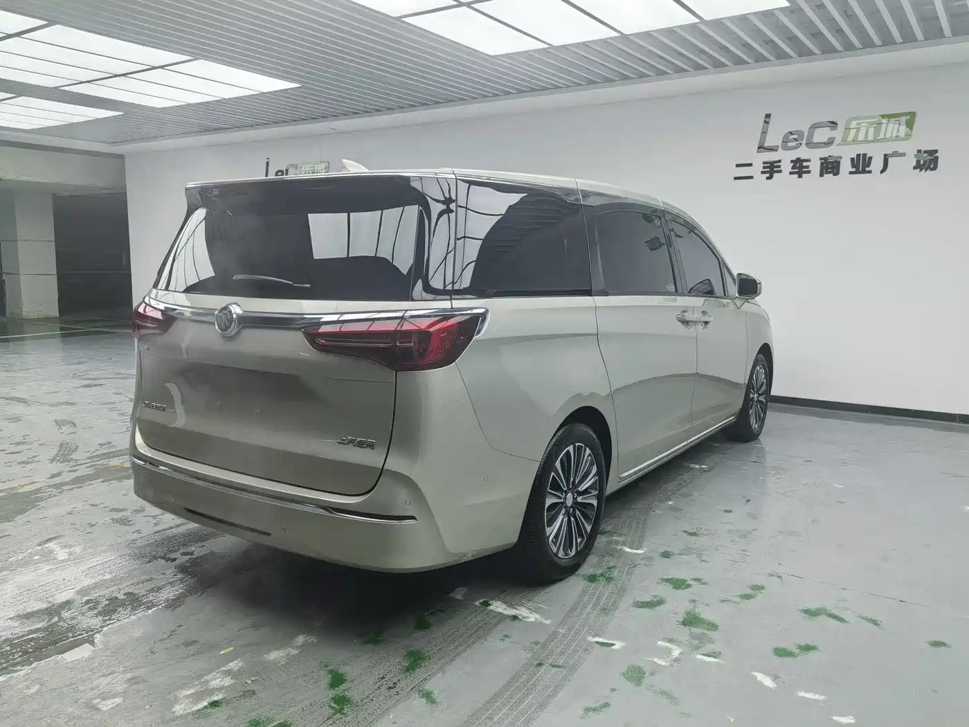 BUICK GL8