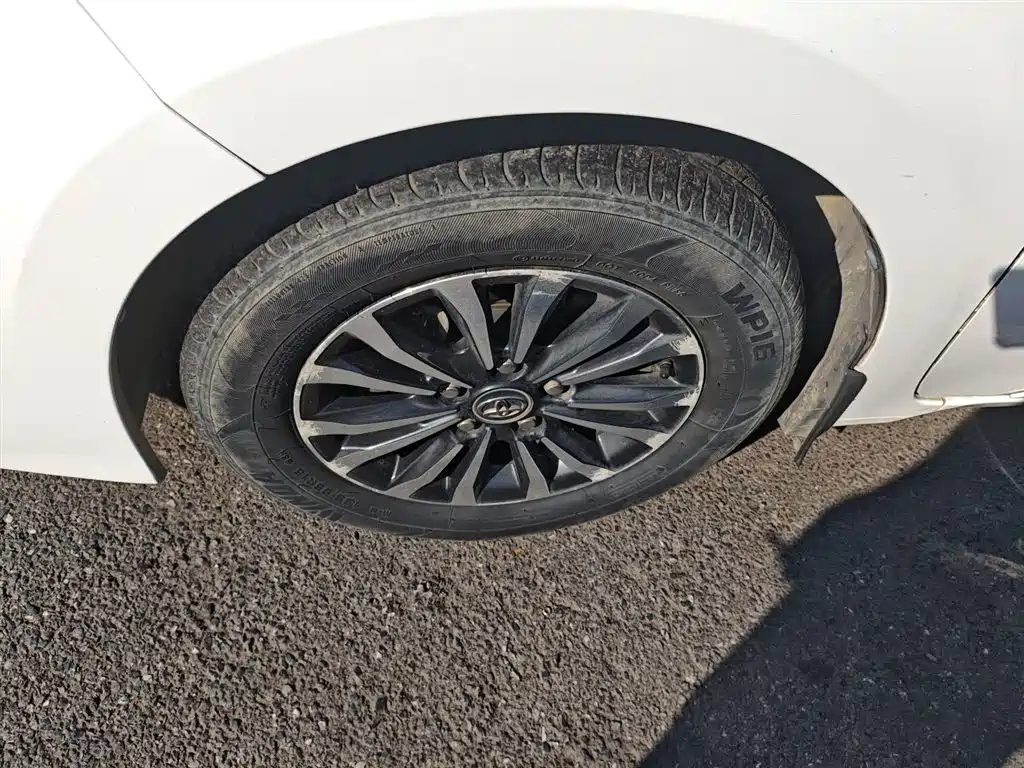 Toyota Corolla 2018 1.2T S-CVT GL-i Smart Shine Edition фото 25