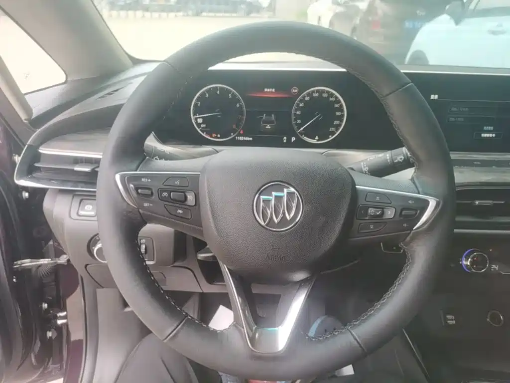 Фото 11 - Buick GL6