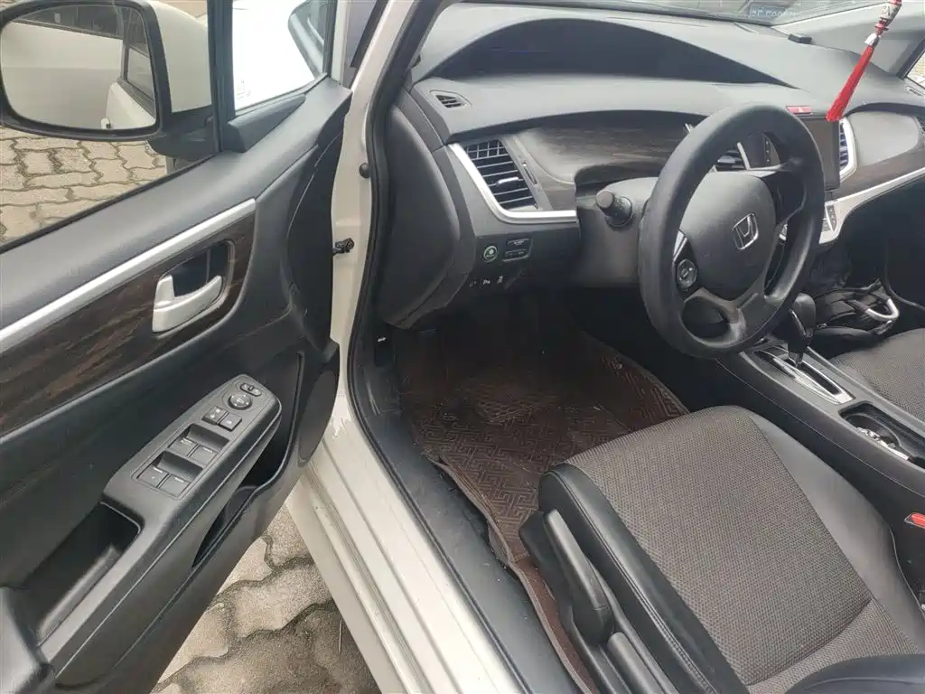 Honda Jade 2018 2017 1.8L Automatic Comfort Edition 5-seater