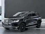 Фото 1 - Volkswagen Touareg
