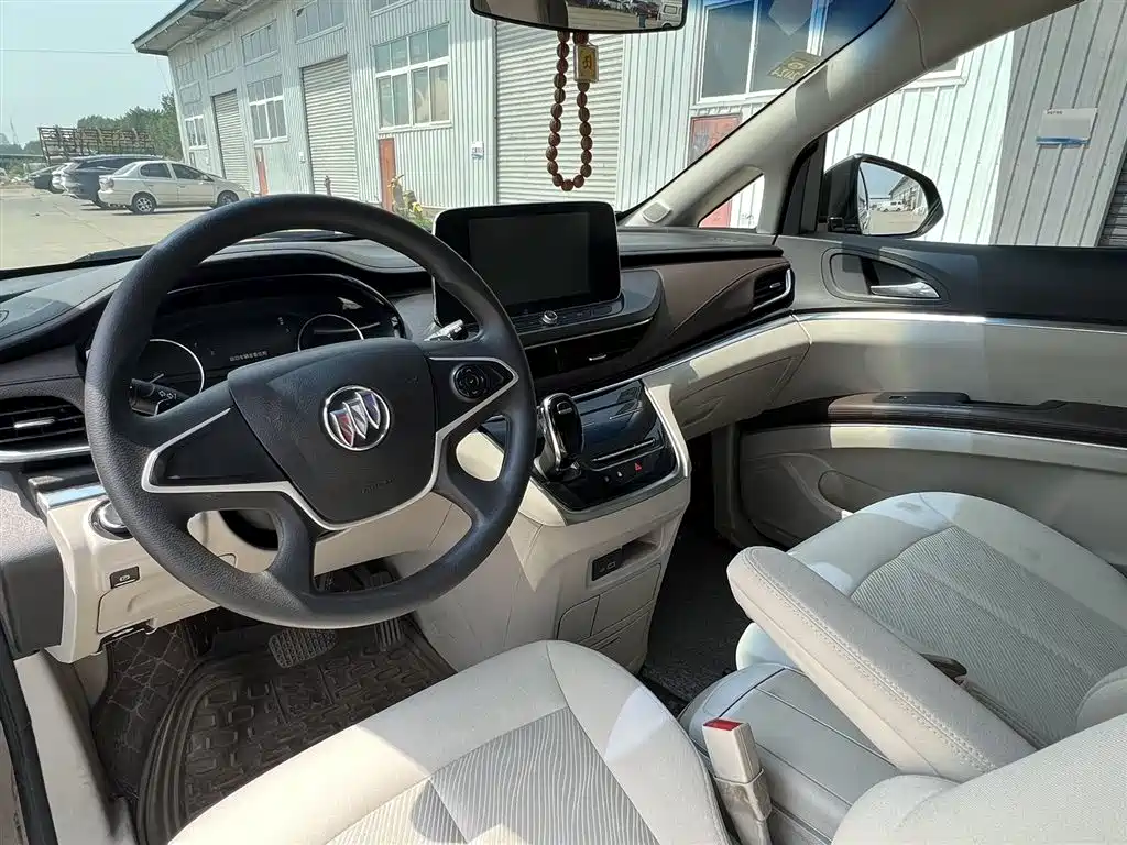 BUICK GL8