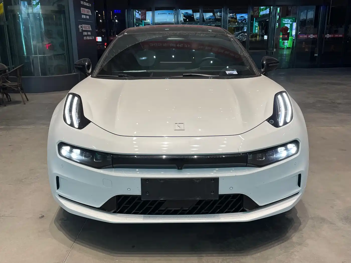 ZEEKR EXTREME KRYPTON 001