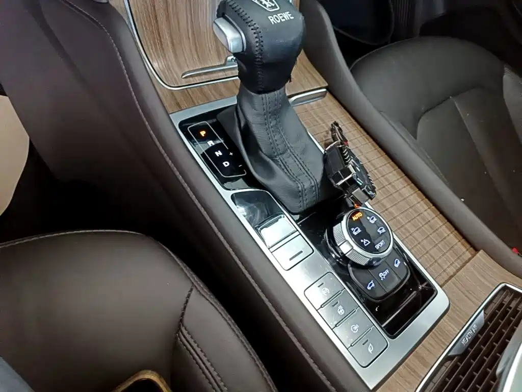 Roewe RX8 2019 2018 30T Intelligent Internet 4WD Supreme Edition