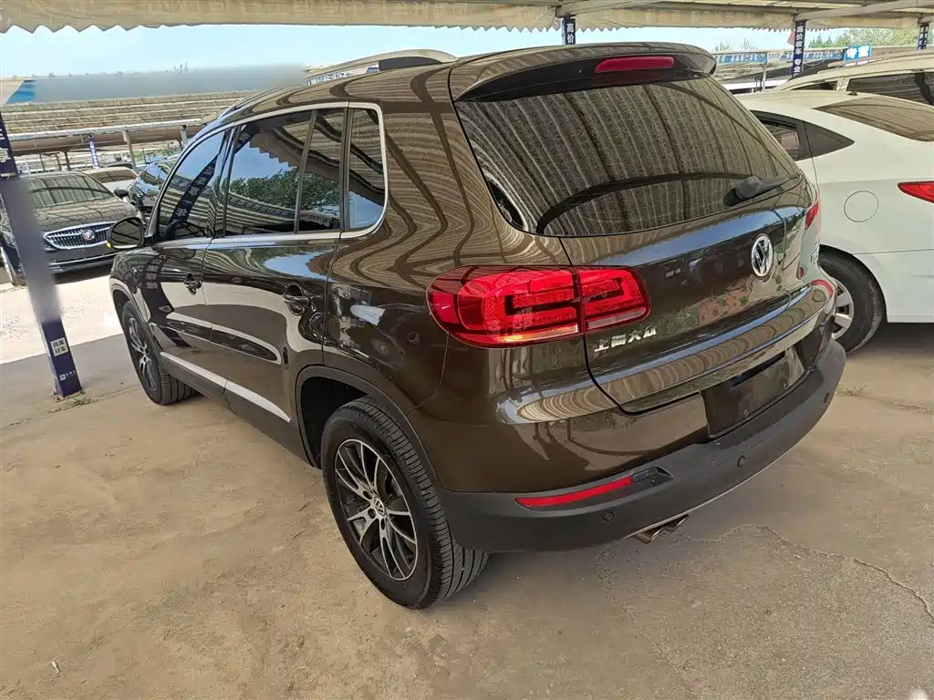 Volkswagen Tiguan 2015 1.8TSI Automatic 2WD Highline фото 23