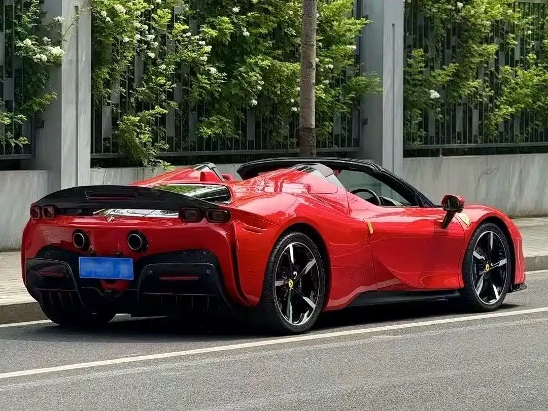 FERRARI SF90