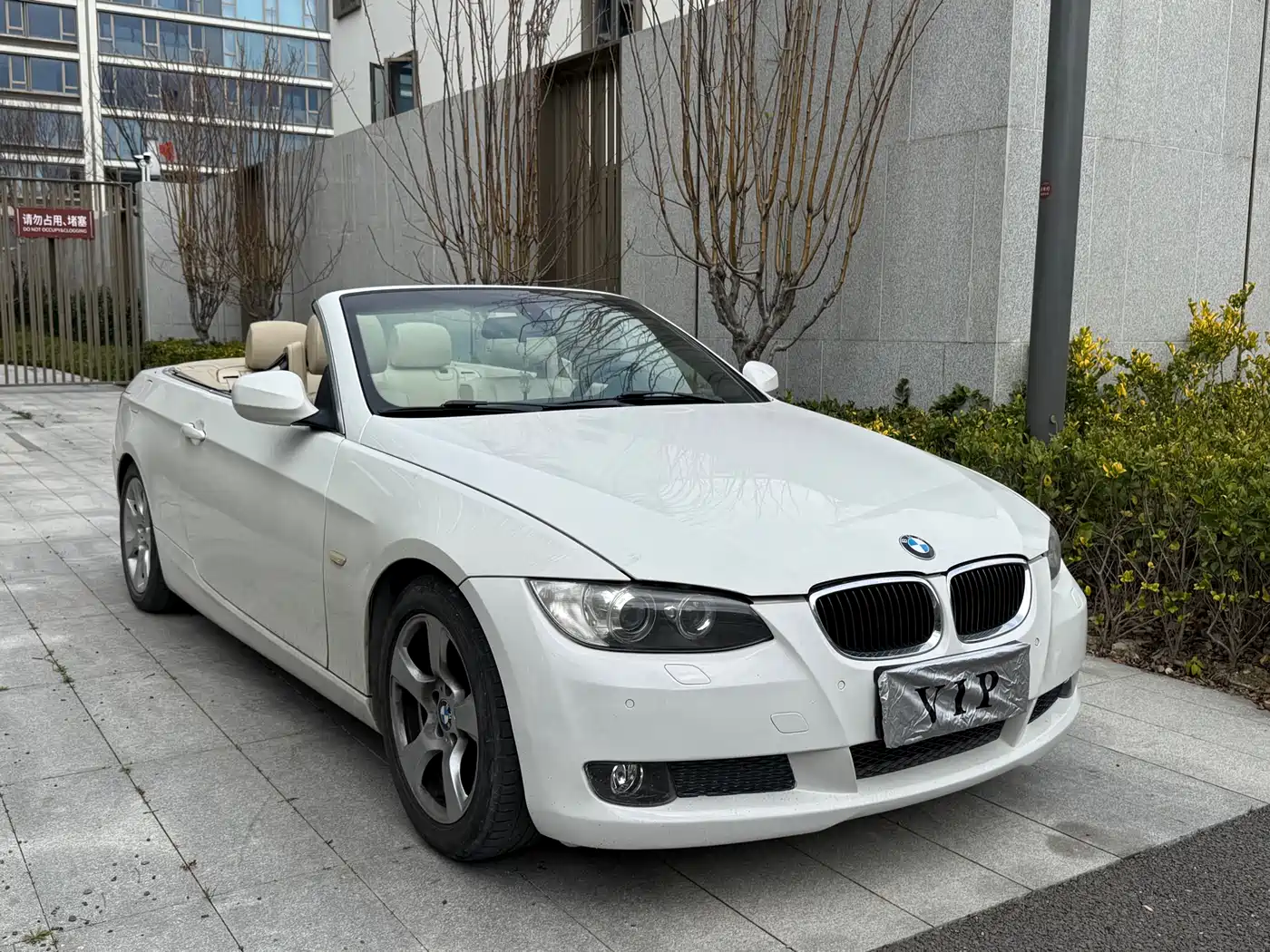 BMW 3 Series (Import) 2009 Model 325i Convertible фото 3