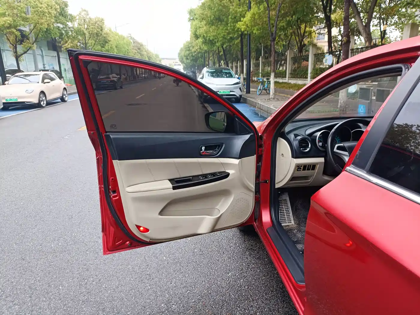 Photo 14 - Changan Eado