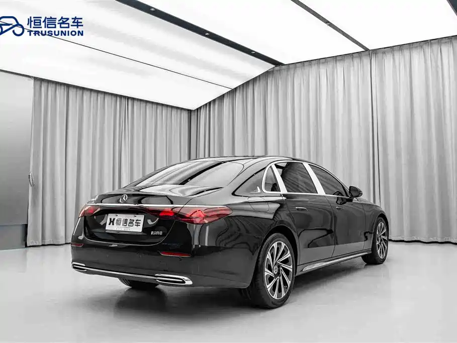 Mercedes-Benz E-Class 2024 Model E 300 L Luxury фото 5