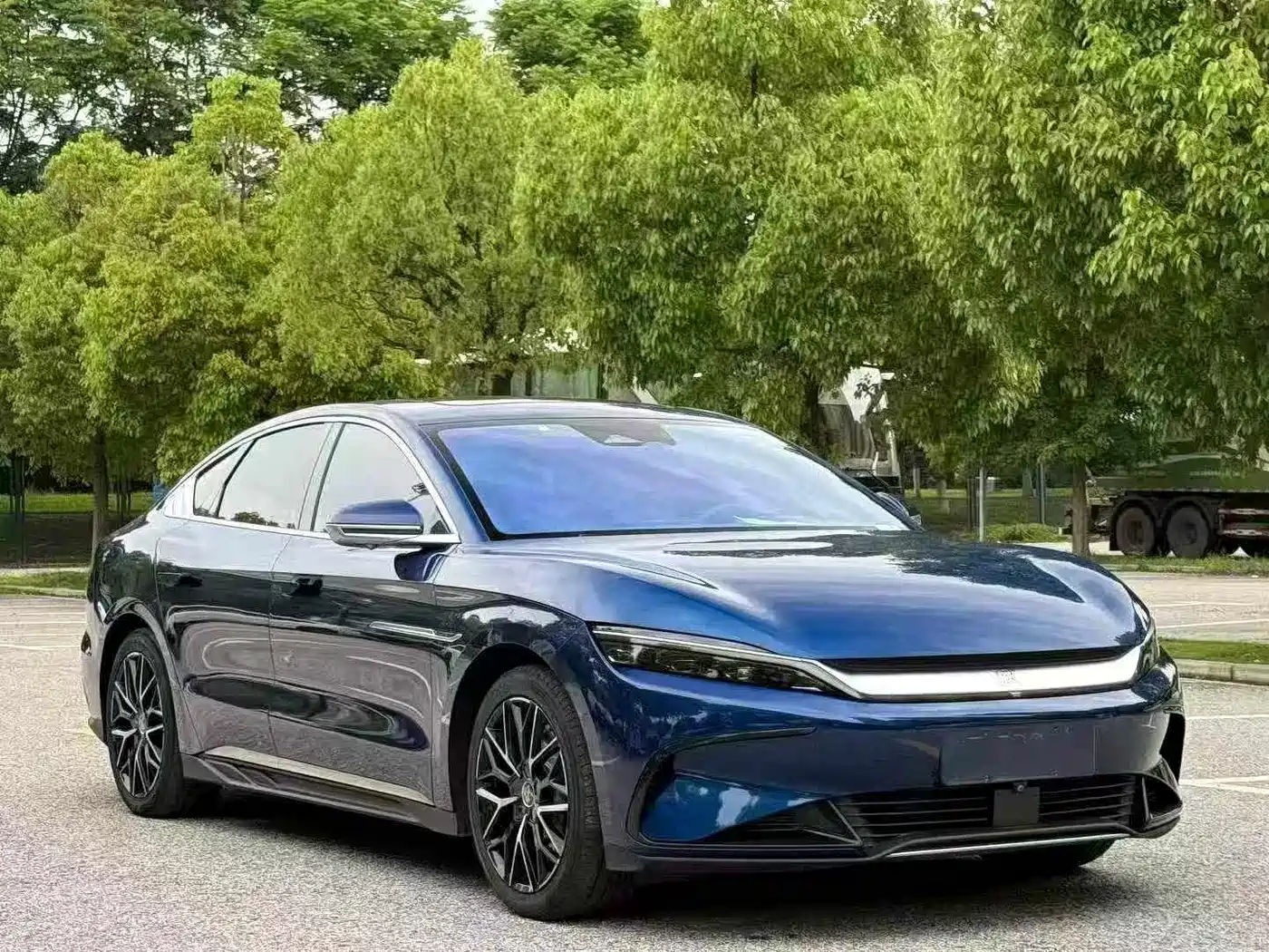Photo 2 - BYD Han