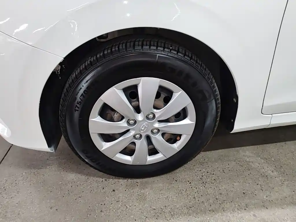 Photo 23 - Hyundai Verna