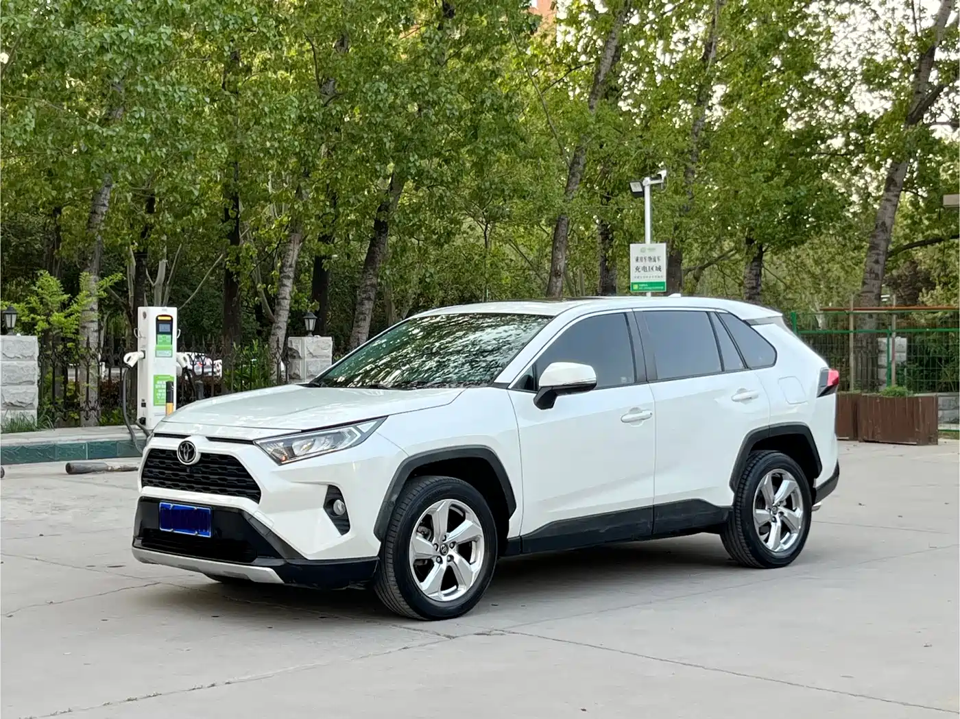 Toyota RAV4 Rongfang 2020 2.0L CVT 2WD Trend Edition