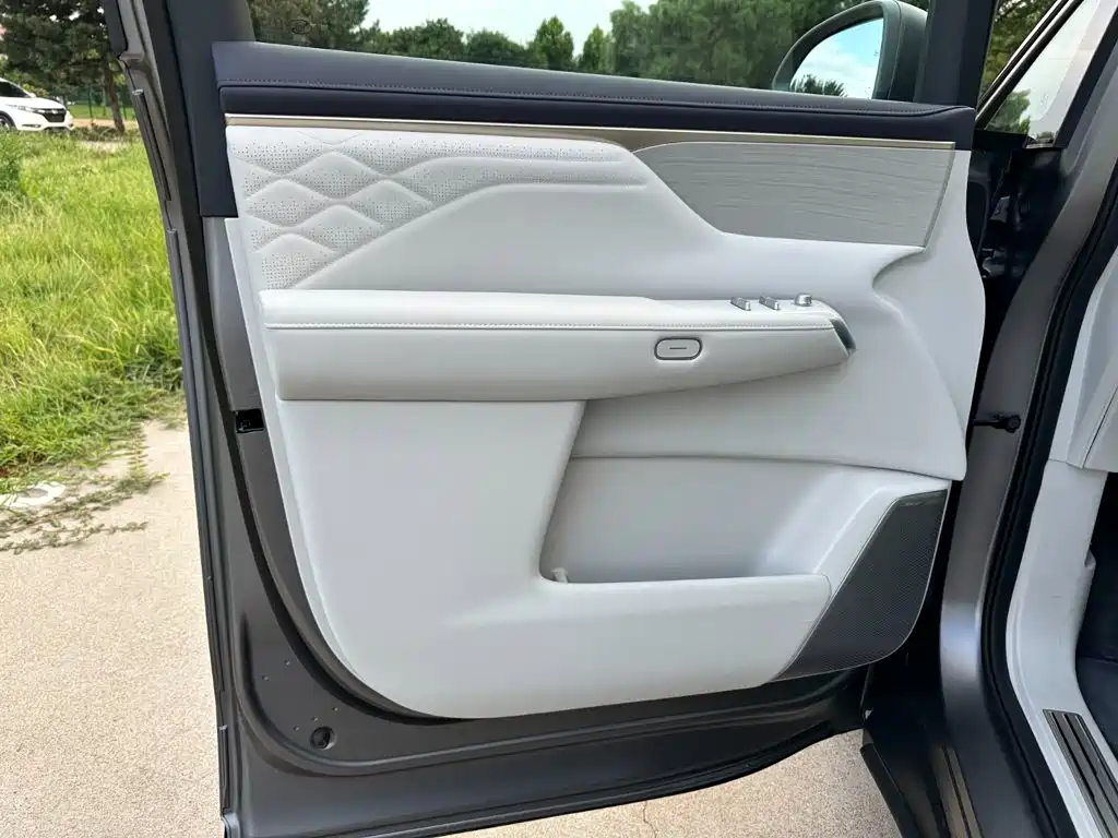 Buick Zhijing Shijia 2026 2026 AWD Base Model