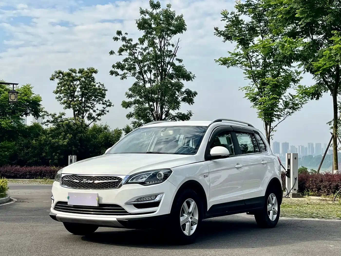 Zotye Damai X5 2015 2015 1.5T Manual Luxury (China IV)