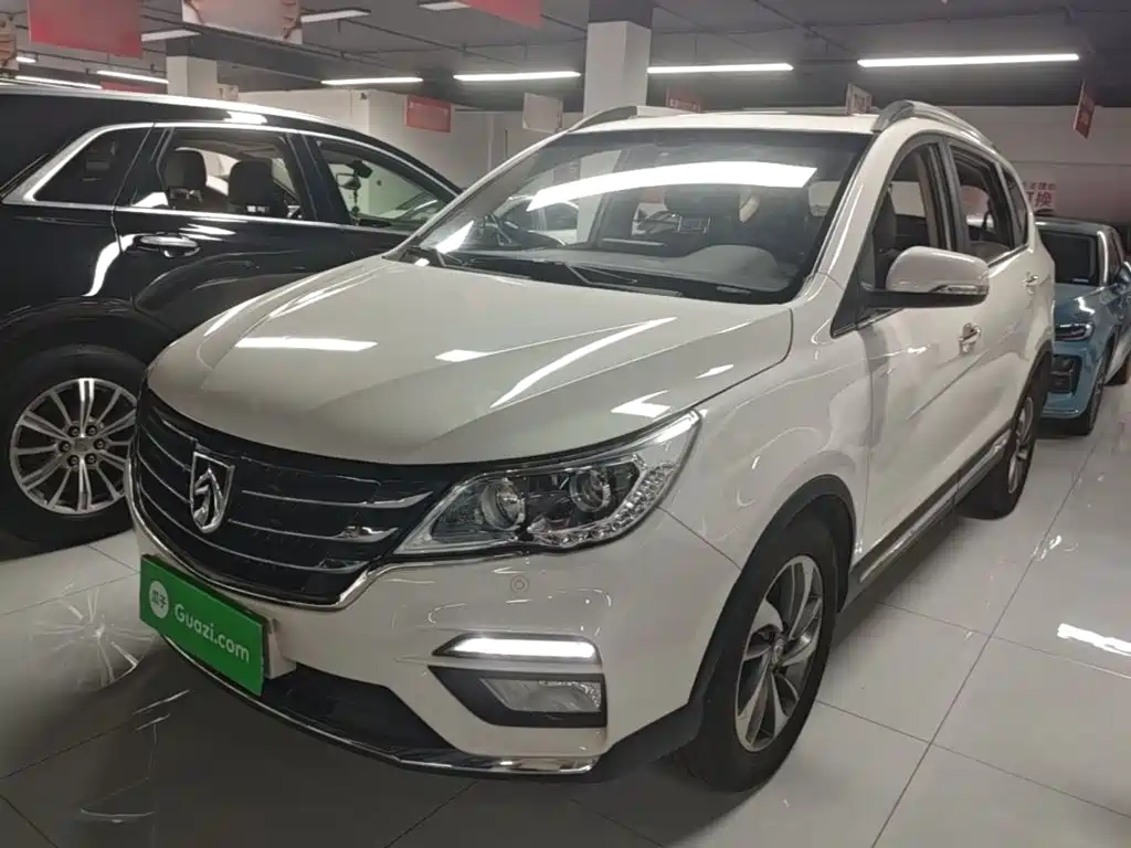 Фото 1 - Baojun 560