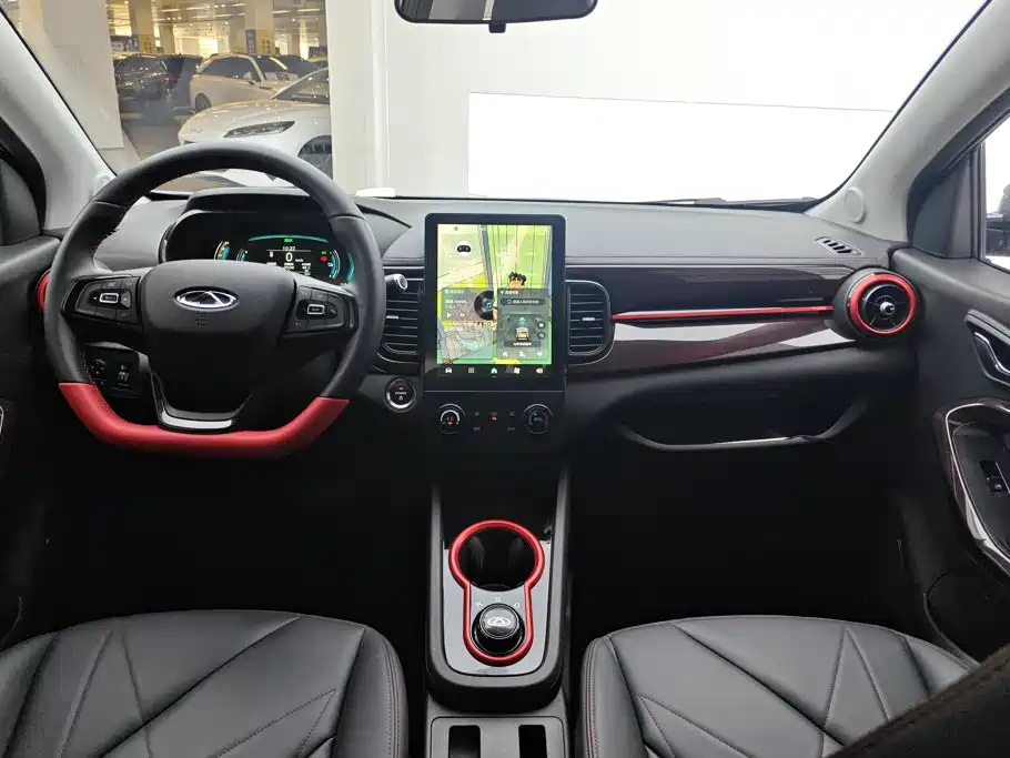 QQ New Energy Little Ant 2025 2024 Facelift Youth Edition 251km Passion 25.05kWh