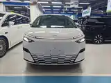 Фото 2 - XPeng X9
